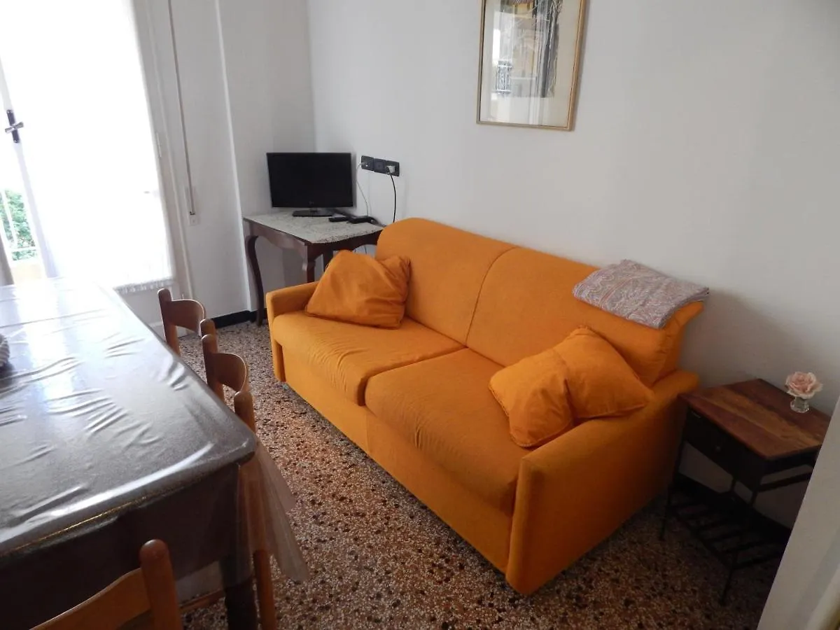 Casa Vacanze Domus Erna Holiday home Finale Ligure